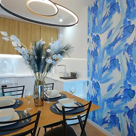 Apartment Blue Wave *